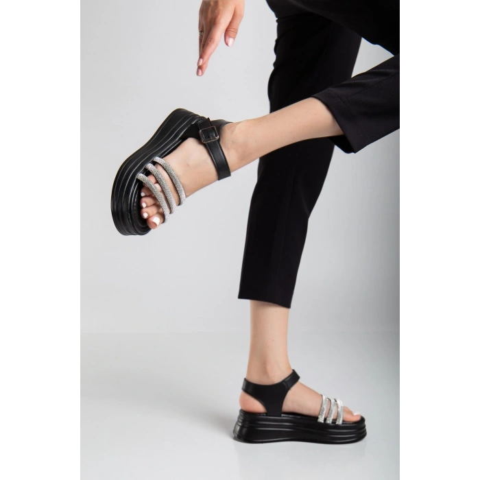 Lalen Siyah Kemerli Sandalet