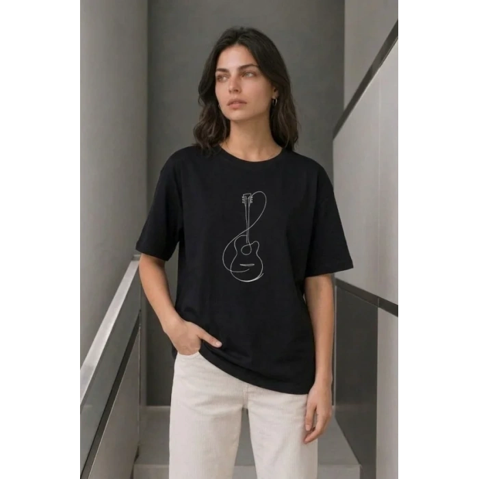Minimal Gitar Baskılı Tişört T-Shirt Yazlık Kısa Kol Bisiklet Yaka T-Shirt - Siyah