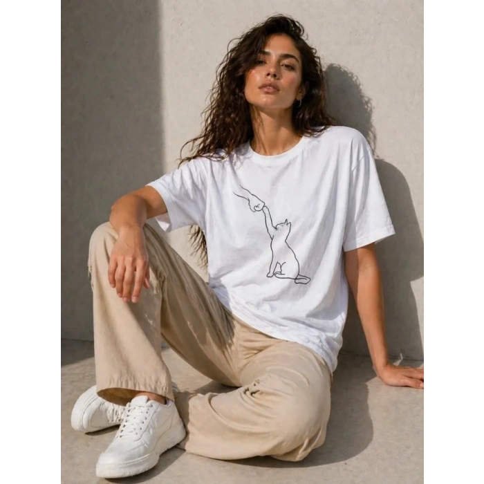 Minimal Kedi Çizim Baskılı Tişört Kısa Kol Yazlık T-Shirt - Beyaz