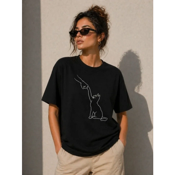 Minimal Kedi Çizim Baskılı Tişört Kısa Kol Yazlık T-Shirt - Siyah
