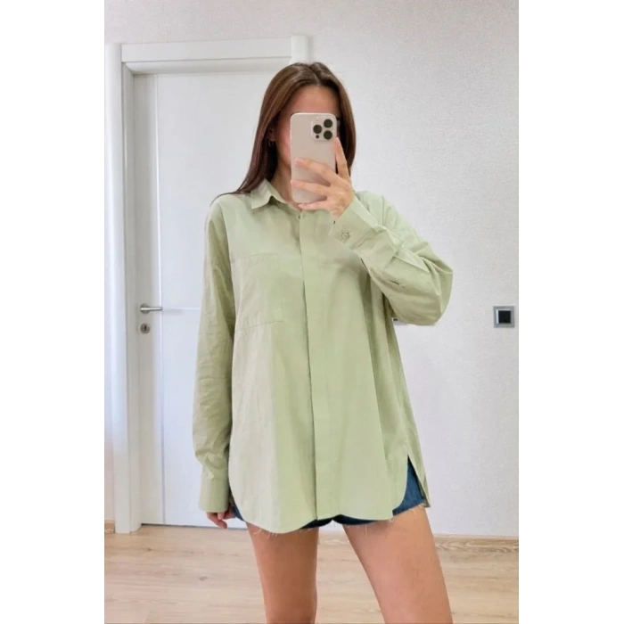Oversize Pens Detaylı Cepli Yırtmaçlı Rahat Kalıp Poplin Gömlek - Yeşil