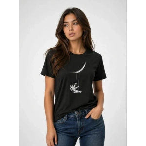 Astronot Ay Temalı Tişört Kısa Kol Yazlık Bisiklet Yaka T-Shirt - Siyah