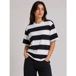 Çizgili Oversize Tişört Bisiklet Yaka Kısa Kol Yazlık T-Shirt - Siyah