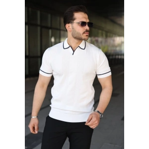 Erkek Dokulu Desen Yakalı Kısa Kollu Tişört