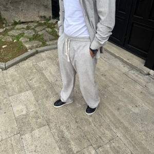 Erkek Fitilli Kadife Cepli Buggy Pantolon Oversize Rahat Kalıp - Gri
