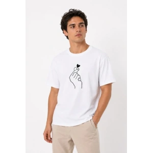 Erkek Kore Parmak Kalp Aşk Temalı Minimal Baskılı Tişört Yazlık Kısa Kol T-Shirt - Beyaz