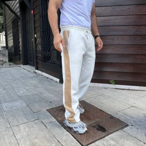 Erkek Üç İplik Kışlık Pamuklu Yandan Garneli Kalın Bej Şeritli Cepli Eşofman Altı - Beyaz