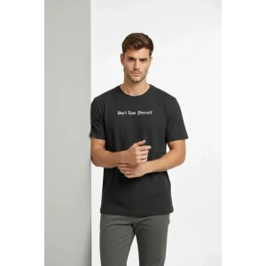 Erkek Wafıl Kumaş Tişört Regular Kalıp Bisiklet Yaka Baskılı Günlük Basic T-Shirt - Siyah