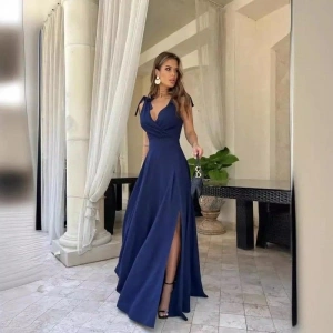 Kadın Askılı Omuzdan Bağlamalı Kruvaze Yakalı Uzun Yırtmaçlı Janjan Krep Elbise
