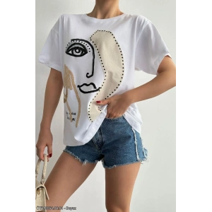 Kadın Desenli Oversize T-shirt - Beyaz