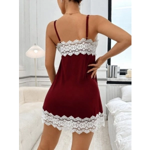 Kadın Ip Askılı Yaka Dantel Detaylı Kısa Viskon Gecelik