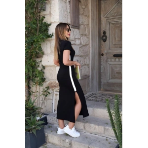 Kadın Kısa Kollu V Yakalı Yandan şerit Ve Yırtmaçlı Viskon Uzun Elbise