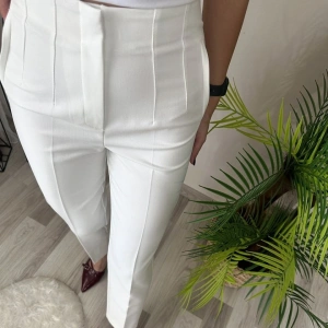 Kadın üste Oturan Paçası Bilek üzerinde Biten Atlas Kumaş Pantolon 36 (S) - 50 (5XL)