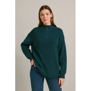 KADIN Yarım Fermuarlı Triko Kazak – Selanik Örgü, Dik Yaka, Pamuklu Dokuma, Oversize Uzun Kollu Kışlık Model - Haki