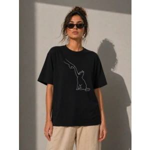 Minimal Kedi Çizim Baskılı Tişört Kısa Kol Yazlık T-Shirt - Siyah
