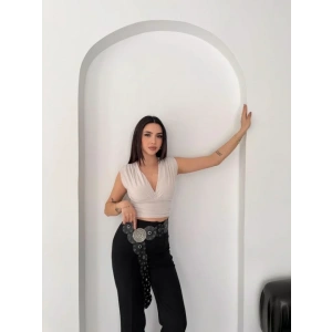 Vatkalı Kolsuz V Yaka Drapeli Crop Bluz Likralı Fit - Boyalı Gri