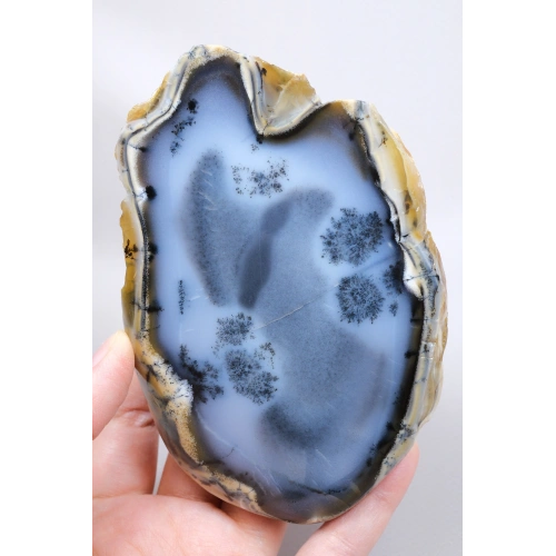 Lámina de Merlinita Azul Oscuro (Ópalo Dendrítico) - Matriz translúcida con Dendritas Negras Flotantes, 561g