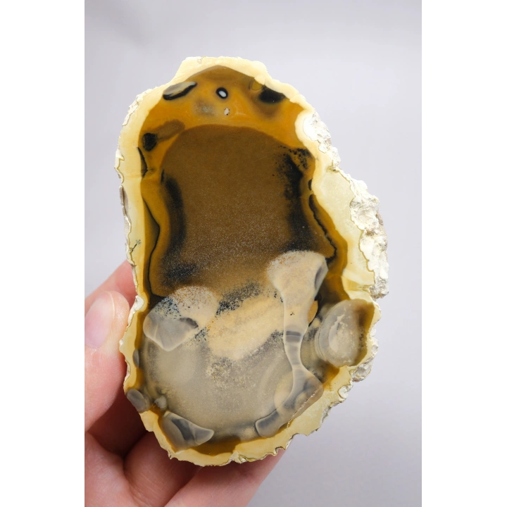 Amber ve Kahverengi Merlinit - Bal Dendritik Opal Yarım, Şeffaf Vurgular, 150g