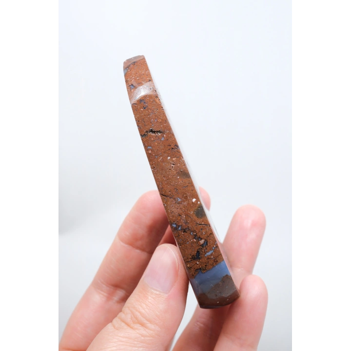Mor Druzy Cepsi ile Ametist Akik Serbest Formda, Mavi Şeritlerle ve Terrakota Matrisli Taş, 69g