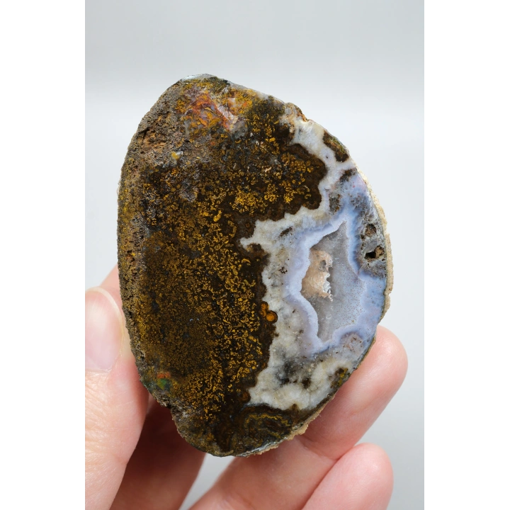 Paire dagate de la mer Noire, agate à plume brune et agate bandée lavande