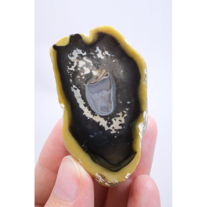 Common Opal Half – Hardal Sarısı, Kömür Siyahı ve Mavi Kalcedon Çekirdek Dilim, 41g