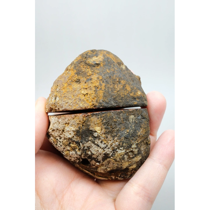 Krimson Kırmızı Bantlı Karadeniz Agat, 194g