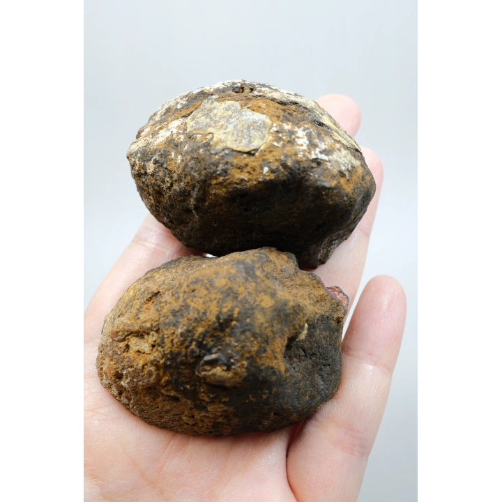 Krimson Kırmızı Bantlı Karadeniz Agat, 194g
