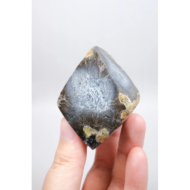 Dendritli Opal ve Agat ile Merlinite Harikası - Mükemmelliğe Parlatılmış!