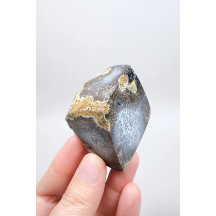 Dendritli Opal ve Agat ile Merlinite Harikası - Mükemmelliğe Parlatılmış!