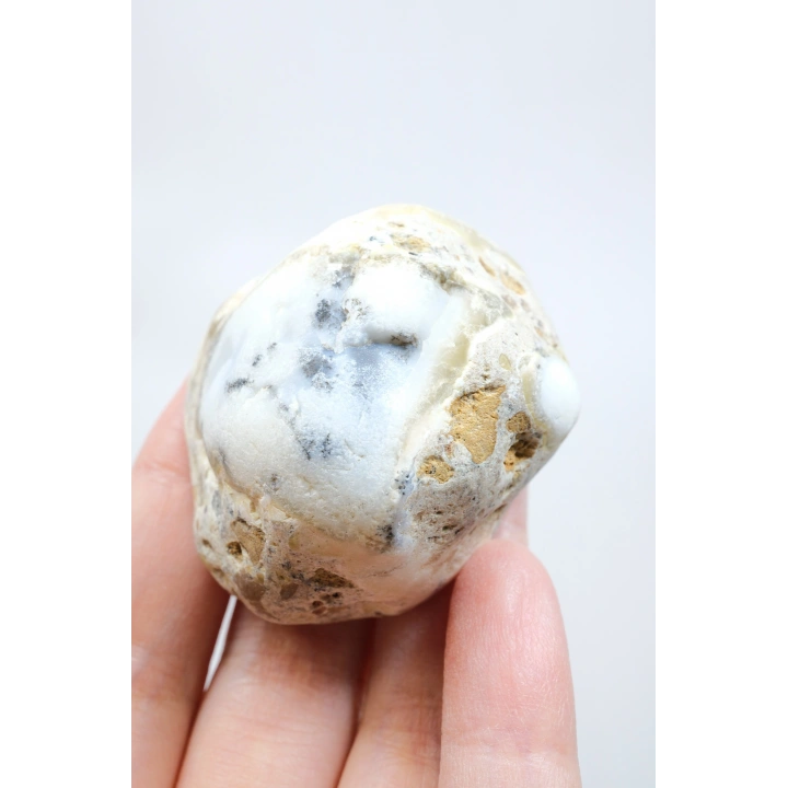 Halkalı Göz Desenli, Buz Mavisi ve Beyaz Dendritik Opal Örneği, 59 g