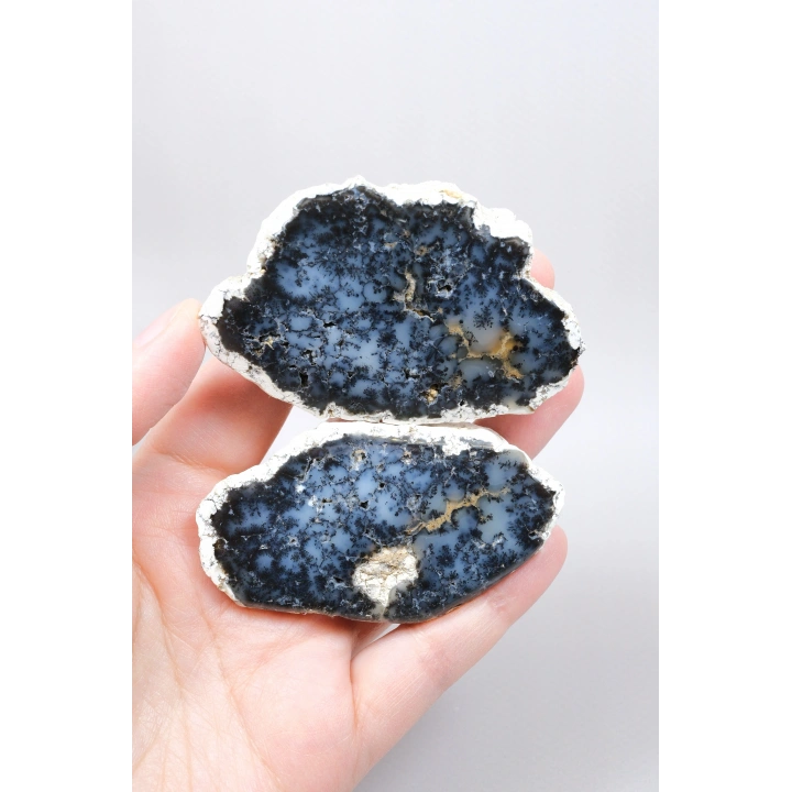 Indigo Mavisi Dendritik Opal Çifti, Koyu Gri Merlinit Kristali