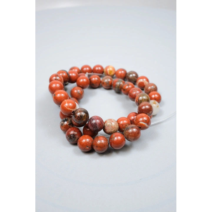 Energia del Fuoco Rosso, Passione e Forza Incrollabile: Brillante Sfera di Jaspe Rosso Taglio a Peste 8mm Collana