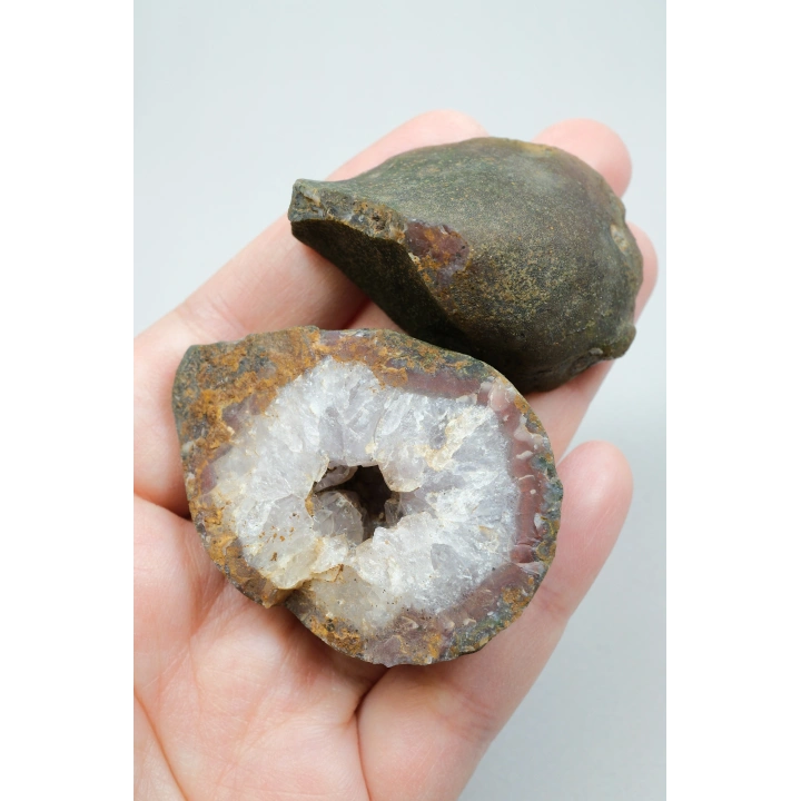 Magenta Kırmızılı Mor Quartz Çekirdekli Siyah Deniz Akik Çifti