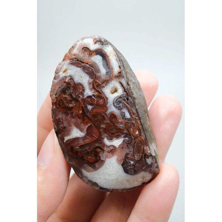 Mahogany Kahverengi, Koyu Tuğla Kırmızısı Nakışlı Siyah Deniz Akik ve Kuvars
