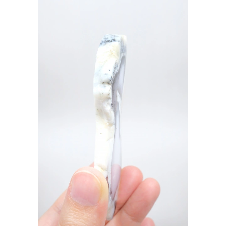 Merlinit Dilimi: Lavanta Mavisi ve Süt Beyazı Dendritik Opal