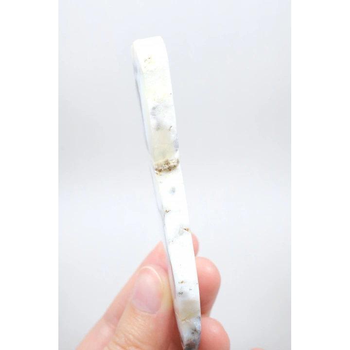 Merlinit Dilimi: Lavanta Mavisi ve Süt Beyazı Dendritik Opal