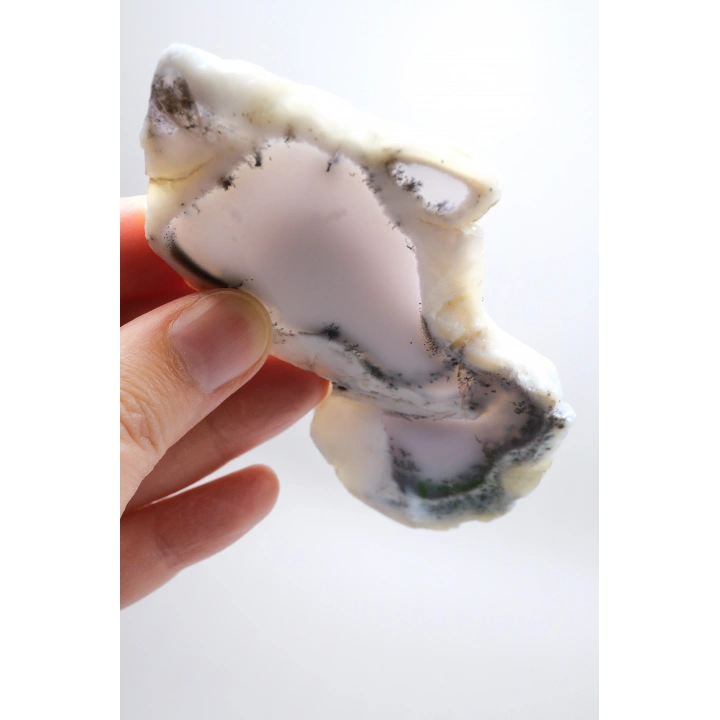 Merlinit Dilimi: Lavanta Mavisi ve Süt Beyazı Dendritik Opal