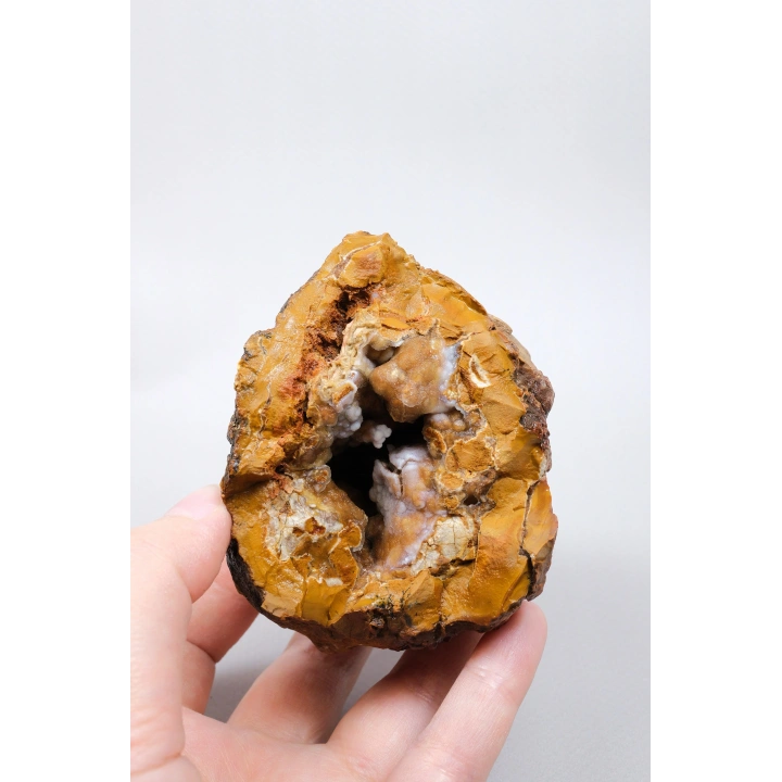 Oker Sarısı Dendritik Opal (Merlinit) ile Soluk Gökyüzü Mavisi Drüzy Jeot, 390g