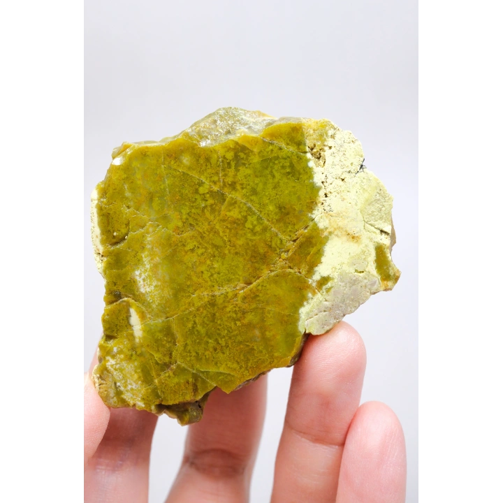 Zeytin Yeşili & Altın Opal Örneği Doğal Mozaik Dokularıyla, 110g