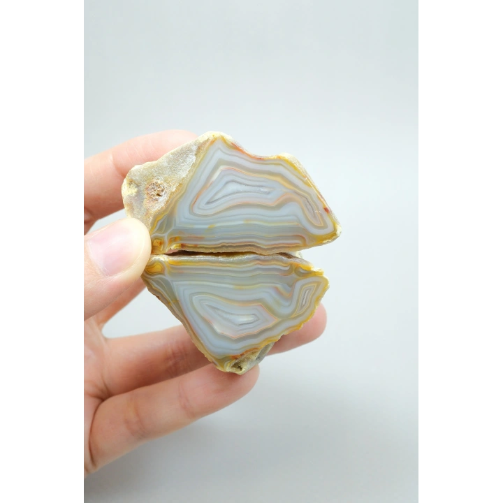 Pastel Mavi Sarı Bal Rengi ve İnce Beyaz Şeritli Siyah Deniz Akik Çifti