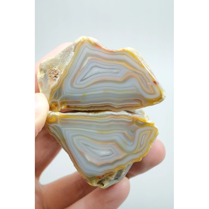 Pastel Mavi Sarı Bal Rengi ve İnce Beyaz Şeritli Siyah Deniz Akik Çifti