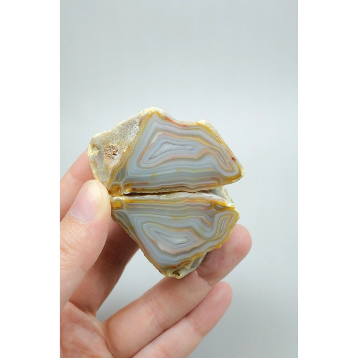 Pastel Mavi Sarı Bal Rengi ve İnce Beyaz Şeritli Siyah Deniz Akik Çifti