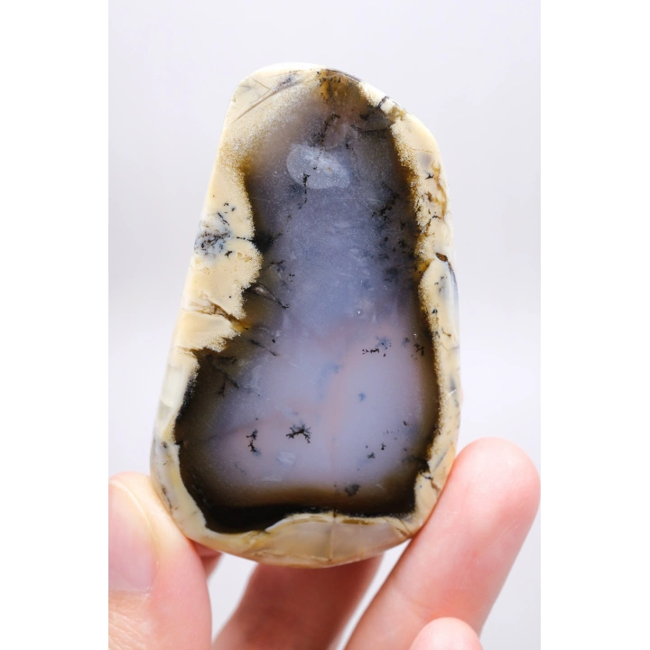 Nadir Renkli Merlinite Dilimi (İki Taraflı Cila Honey & Mavi Dendritik Opal) - Manzara Koleksiyon Taşı Numunesi (65g)