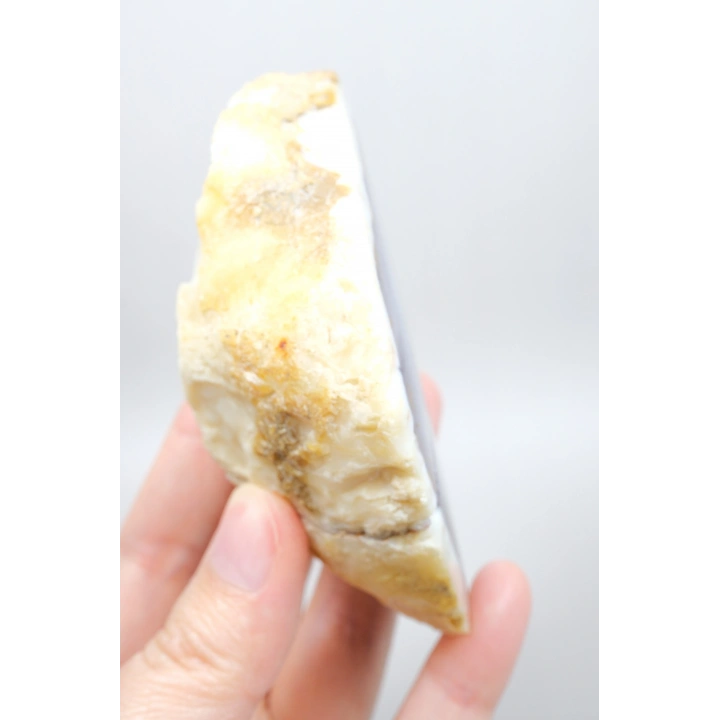 Nadir Turuncu Dendrit Merlinit Cilalanmış Yarım - Açık Mavi Dendritik Opal