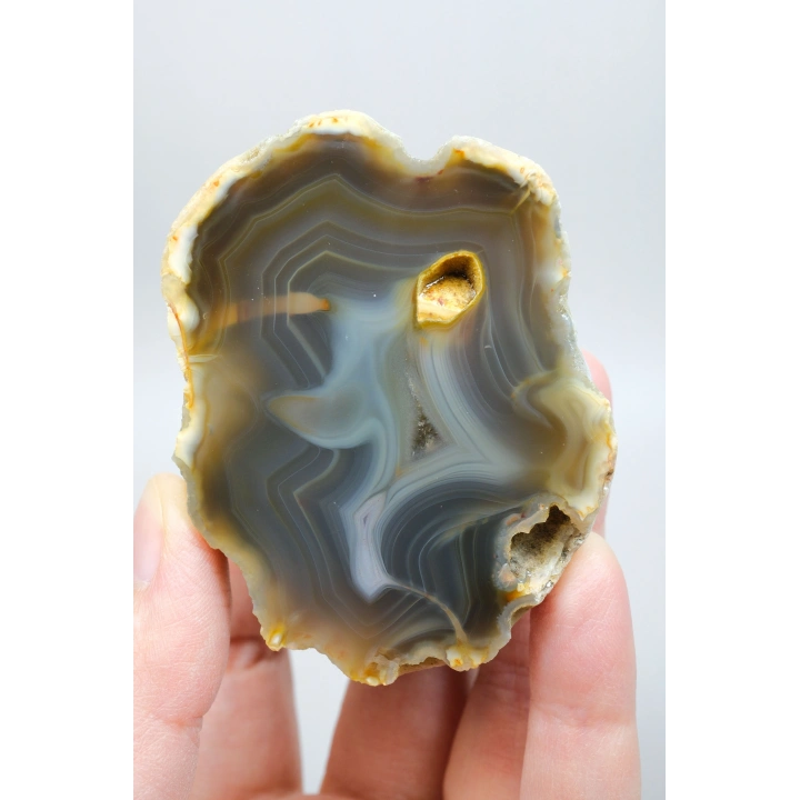Smoky Gri, Bal Amber ve Krem Beyaz Bantlı Akik
