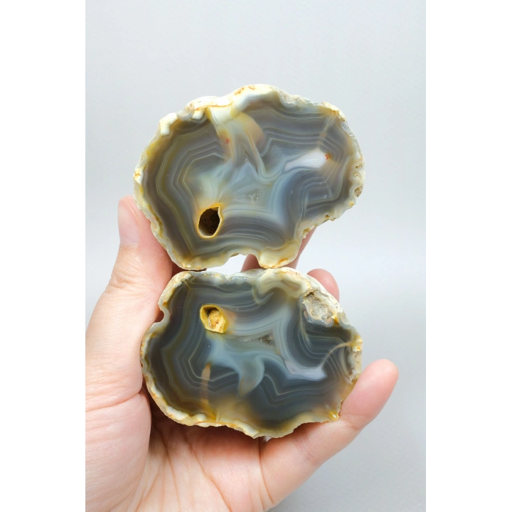 Smoky Gri, Bal Amber ve Krem Beyaz Bantlı Akik