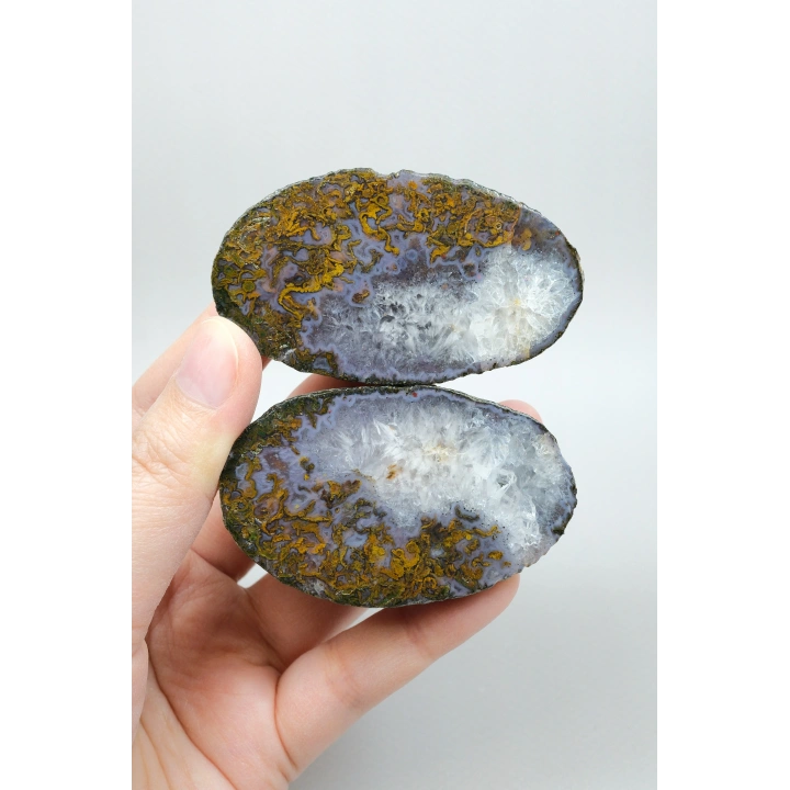 Soft Lavender Purple Band and Mustard Yellow Plume Agate with Quartz, 129g