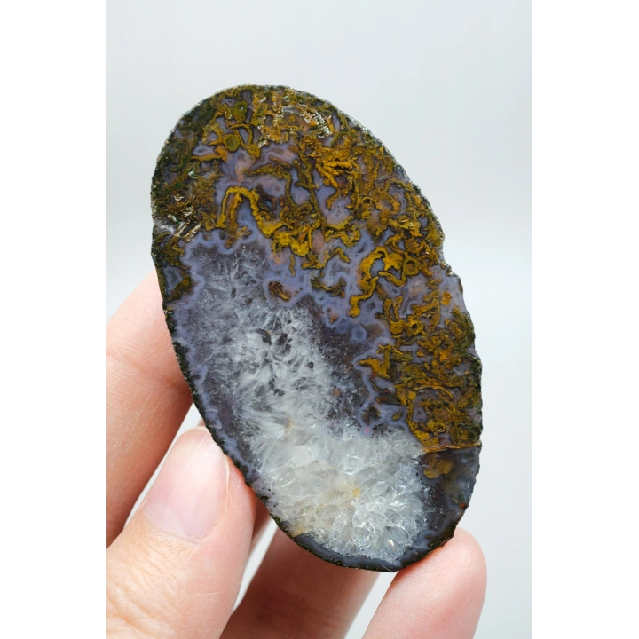Soft Lavender Purple Band and Mustard Yellow Plume Agate with Quartz, 129g