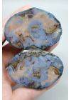 Ágata del Mar Negro con bordes azules, crema y bordados de óxido