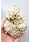 蓝靛蓝梅林石独石，274克，其中有散漂的动态片段在结晶空腔内浮动